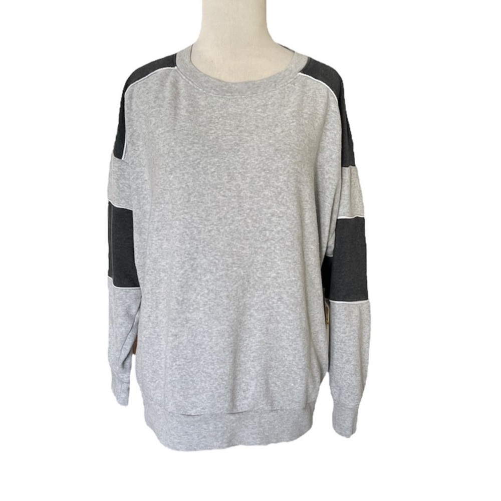 American Eagle ahh-mazingly soft crewneck.